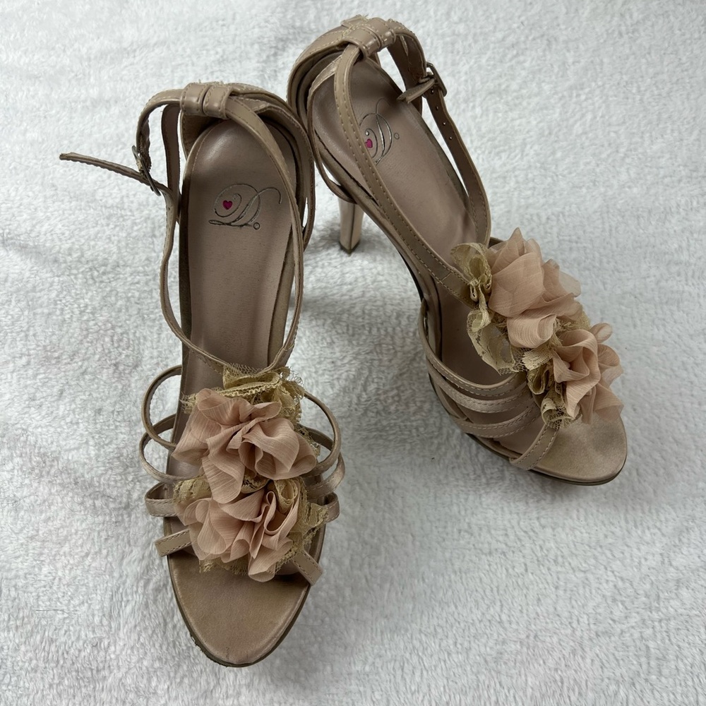 Size 11 Nude 5” Strappy Stiletto Heels  W/ Flower Detail